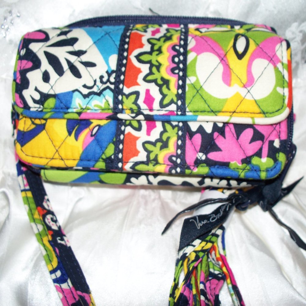 Vera Bradley Rio All in One Crossbody NWOT Retired